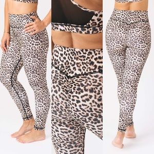 Zyia- Leopard Brilliant Scrunchy What Hi-Rise 7/8~ 6-8